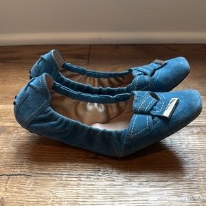 Tod’s Blue Suede Signature Women's Shoes